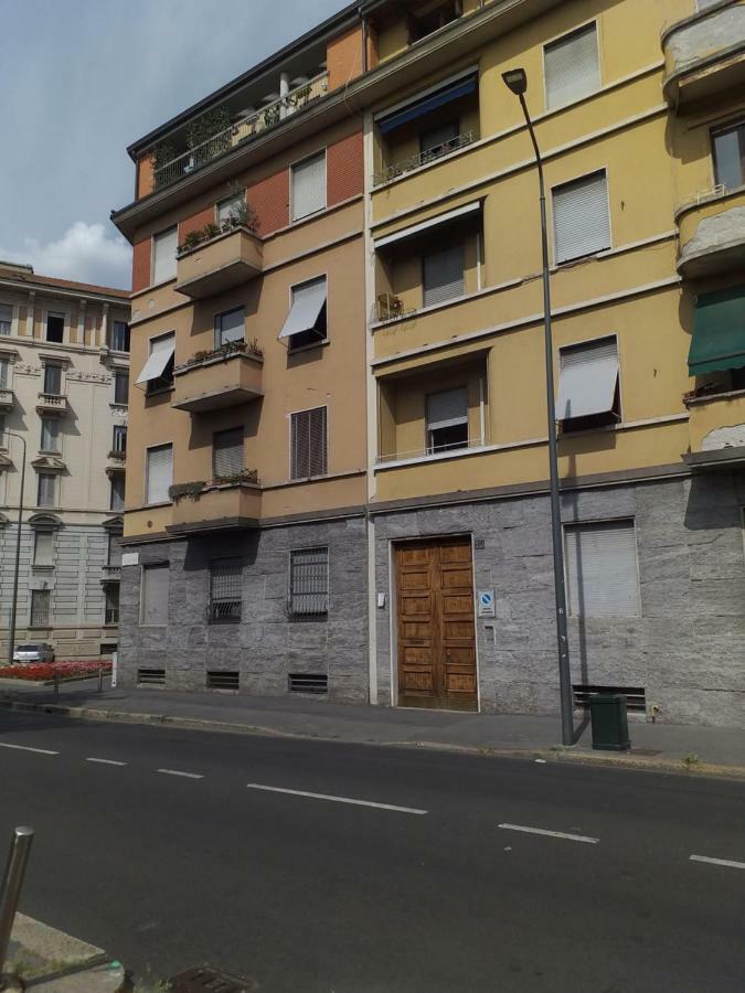 Apartamento Meta Italy Da Silvia Milán Exterior foto